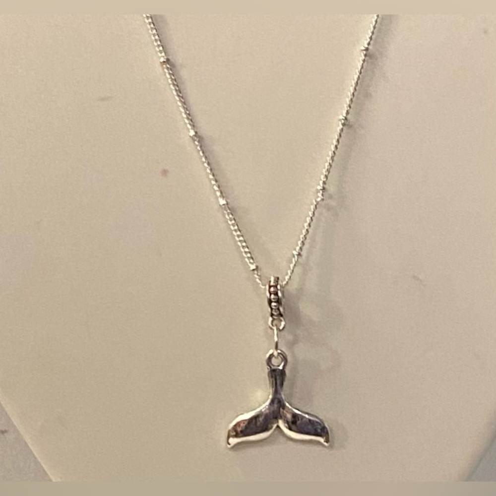 NEW Whale Tail necklace